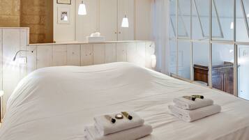 2 chambres, fer et planche à repasser, Wi-Fi, draps fournis