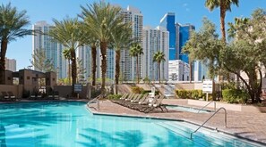Outdoor pool, a heated pool - Hilton Grand 2BR Suite at Las Vegas 2023 F1 Grand Prix (Las Vegas)