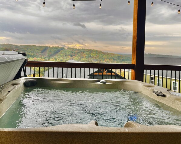 Outdoor spa tub - Spacious by SDC/Private Hot Tub/Community Pools! (Branson)