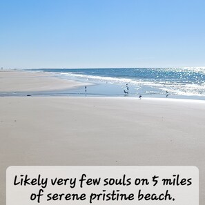 Beach nearby, sun loungers, beach towels