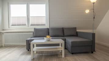 Fernseher, Tischtennisplatte