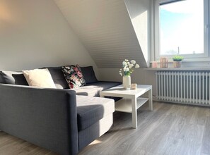 TV - Da25/2 - Ferienwohnung für 4 Personen Komplett Ausgestattet - Haus Ingeborg (Cuxhaven)