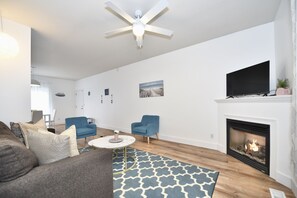 スマートテレビ、暖炉