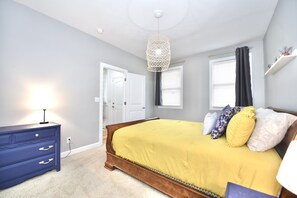 3 室のベッドルーム、旅行用ベビーベッド、インターネット、ベッドシーツ