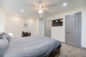 1 chambre, bureau, fer et planche à repasser, accès au Wi-Fi (inclus)