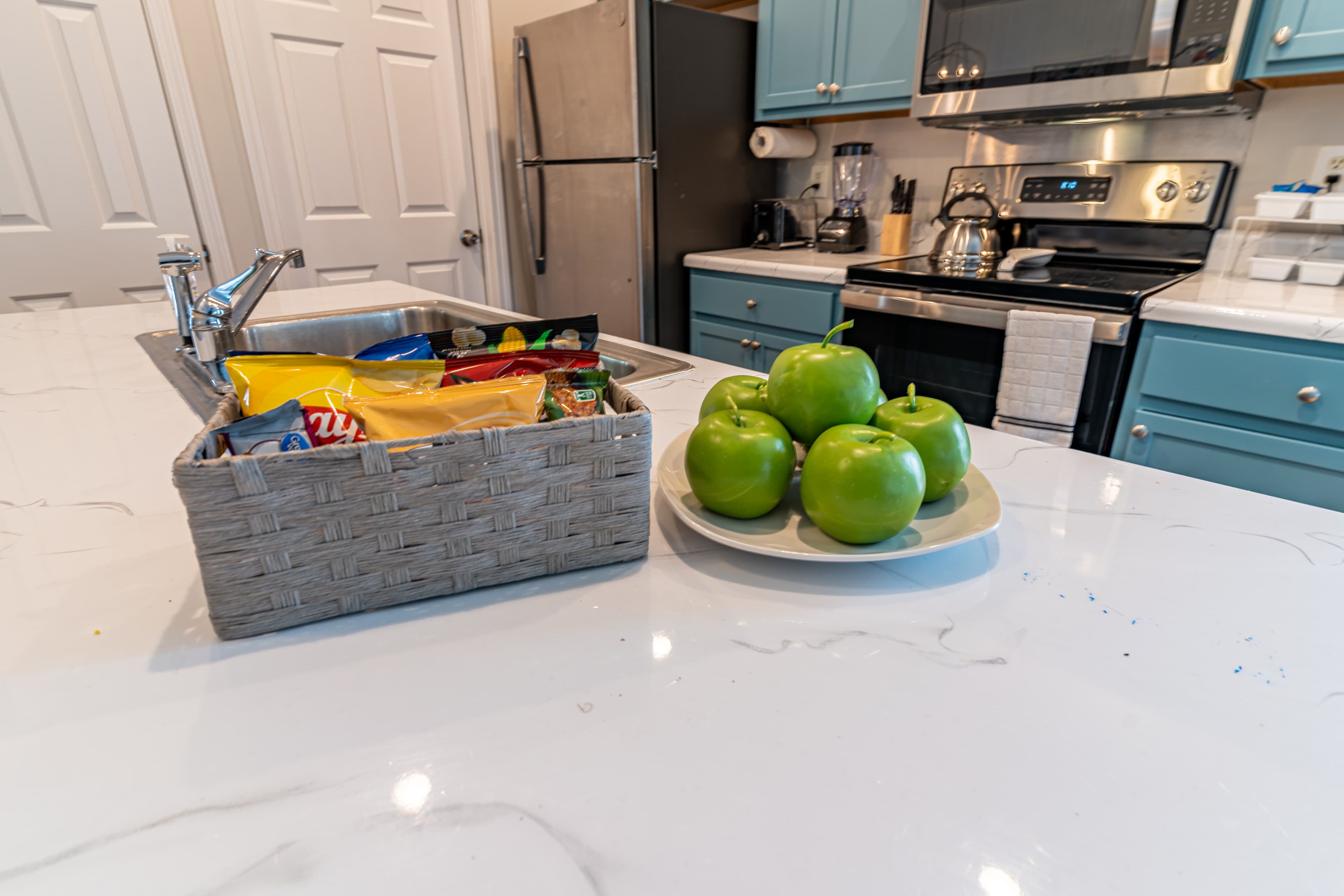 Experience Tranquility: Vacation Home in the Heart of Atlanta's Venetian Hills.