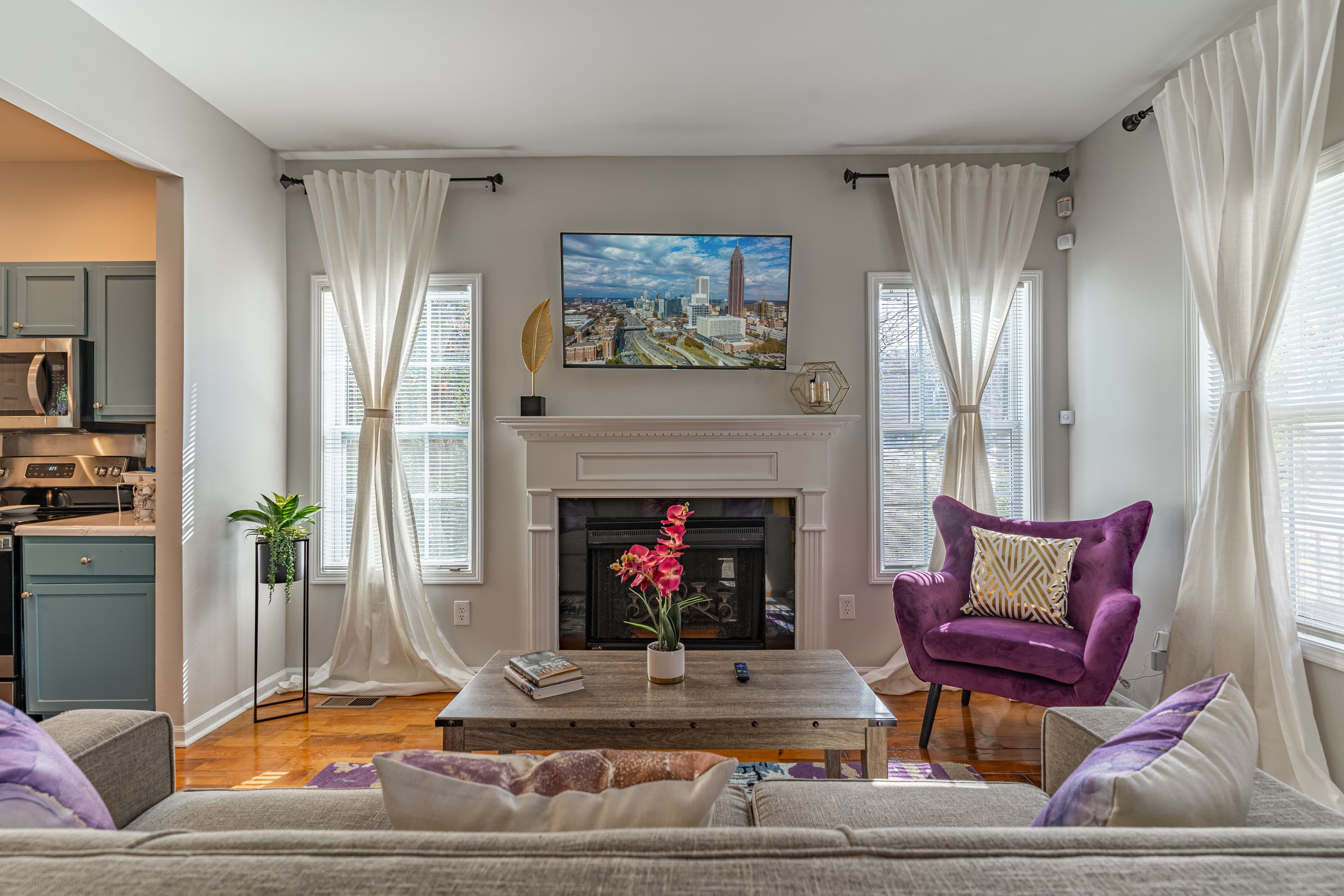 Experience Tranquility: Vacation Home in the Heart of Atlanta's Venetian Hills.