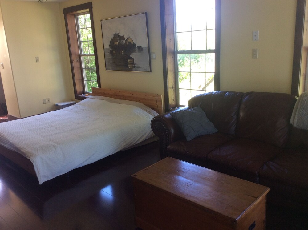 Beachfront Guest Cottage in Antigonish Southside Harbour Vrbo
