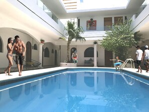 Udendørs pool