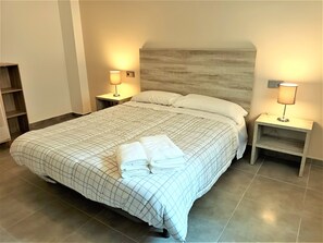 2 Schlafzimmer, Bügeleisen/Bügelbrett, Internetzugang