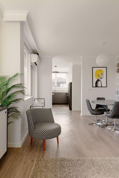 Trendy Elwood Apartment