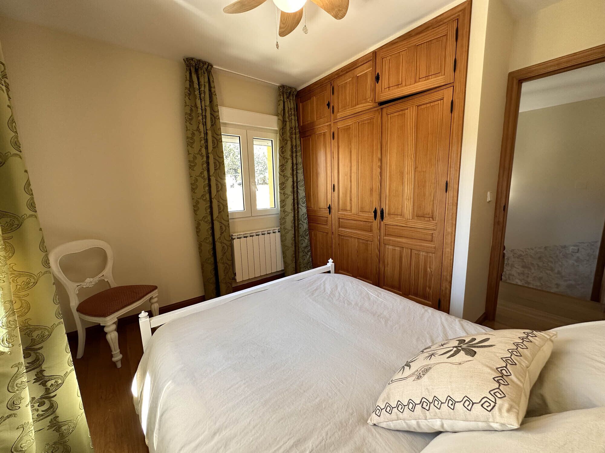 Nuestra Casa de El Bulín de Valdemanco se llama Mirador y no es muy difícil descubrir porqué.