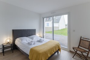 4 sovrum, strykjärn/strykbräda, gratis wi-fi och sängkläder