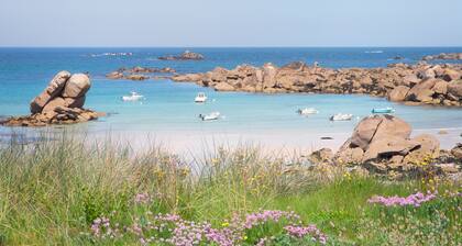 KER HUELLA - Superb sea views / private beach access