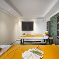 Trị liệu toàn thân, liệu pháp hương thơm, massage đá nóng, massage Thái