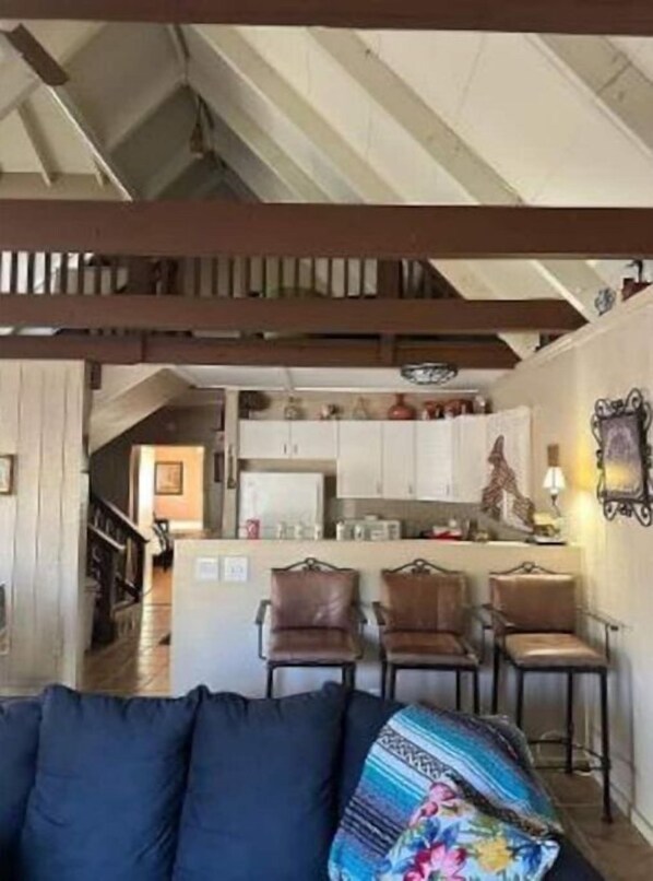 Smart TV, fireplace, DVD player, video library