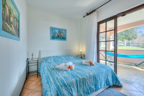 1 soverom, strykejern/-brett, wi-fi (inkludert) og sengetøy