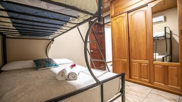 3 bedrooms, WiFi, bed sheets