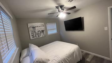 2 dormitorios, tabla de planchar con plancha, wifi y ropa de cama