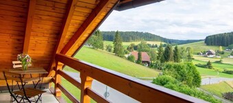 Apartment "Haus Mühlenfranzenhof" with Balcony & Wi-Fi