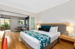 1 bedroom, desk, free WiFi, bed sheets