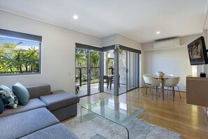 Smart TV - The Sand Resort Kingscliff - One Bed Plunge Pool (8108) - Holiday Management Co. (Tweed)