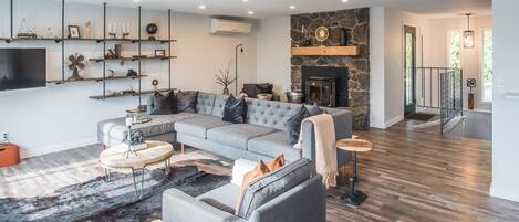 Smart TV, fireplace, foosball, table tennis