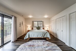 5 bedrooms, free WiFi, bed sheets