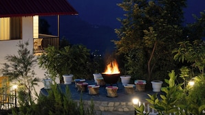 Exterior - Aotel Pangot (Formerly Royal Cliff) (Nainital)