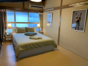 Casa | 2 habitaciones, cortinas blackout y tabla de planchar con plancha 