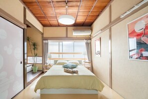 Casa | 2 habitaciones, cortinas blackout y tabla de planchar con plancha 