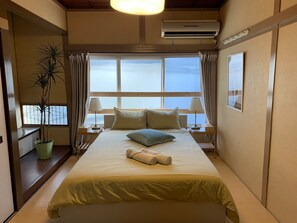Casa | 2 habitaciones, cortinas blackout y tabla de planchar con plancha 