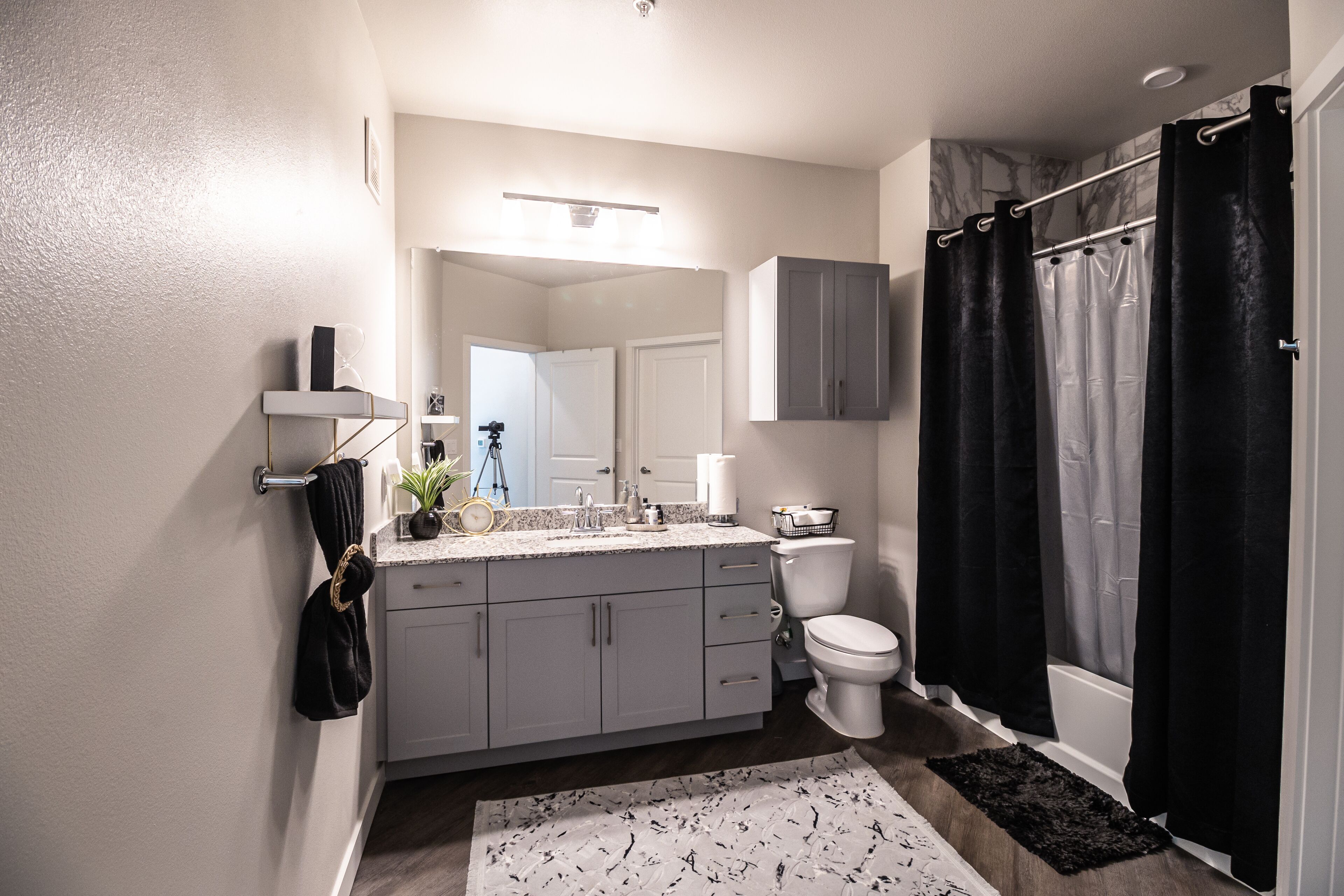 Luxury Apartment in Northwest Houston