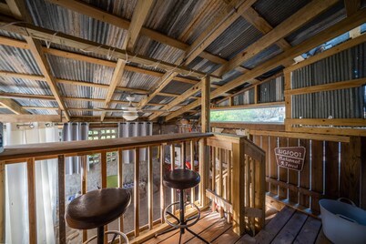Goat Rock Cabin: Secluded Retreat with Fire Pit, Outdoor Shower, Hammock & Fenced Yard Near Trails!
