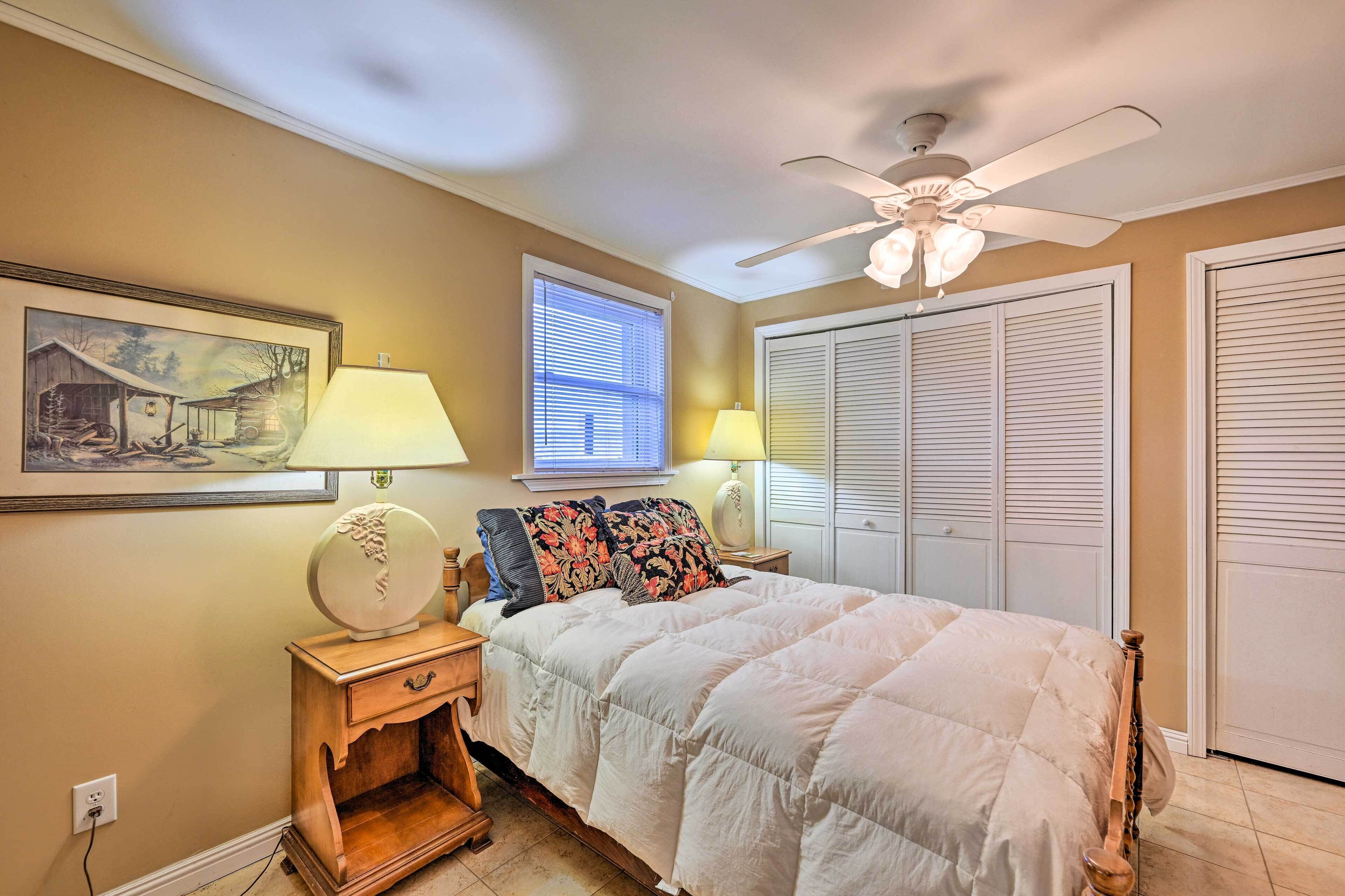 Cozy Bryson City Vacation Rental w/ Mountain Views