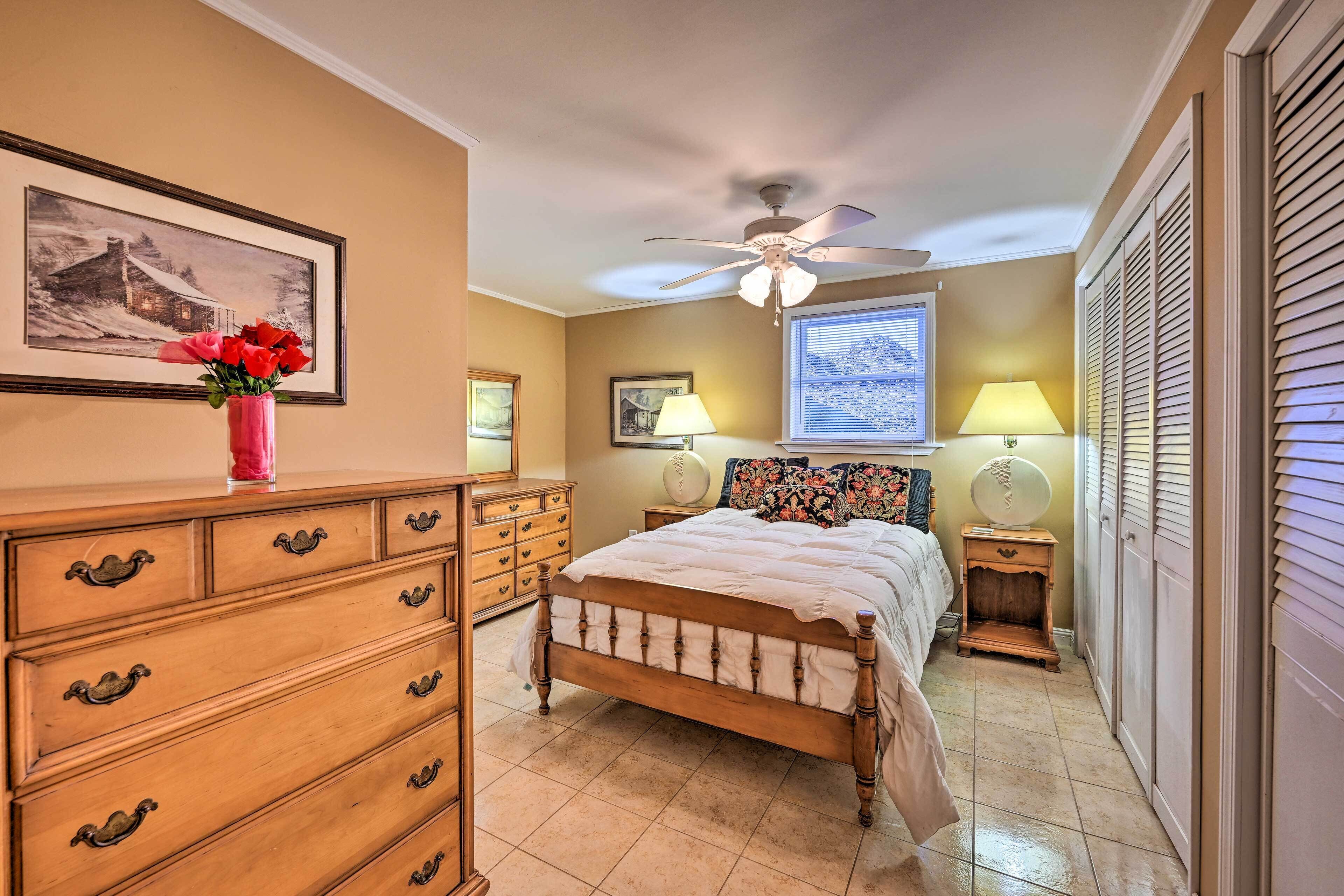 Cozy Bryson City Vacation Rental w/ Mountain Views