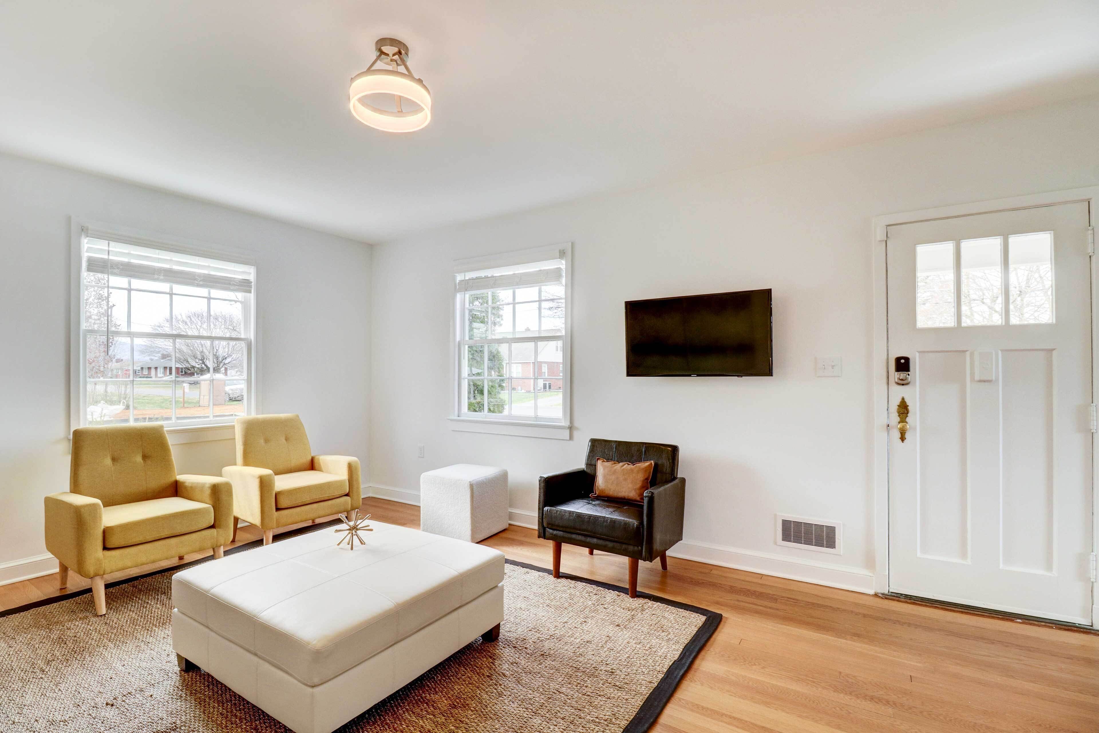 Modern Elkton Vacation Rental: Fire Pit & Grill!