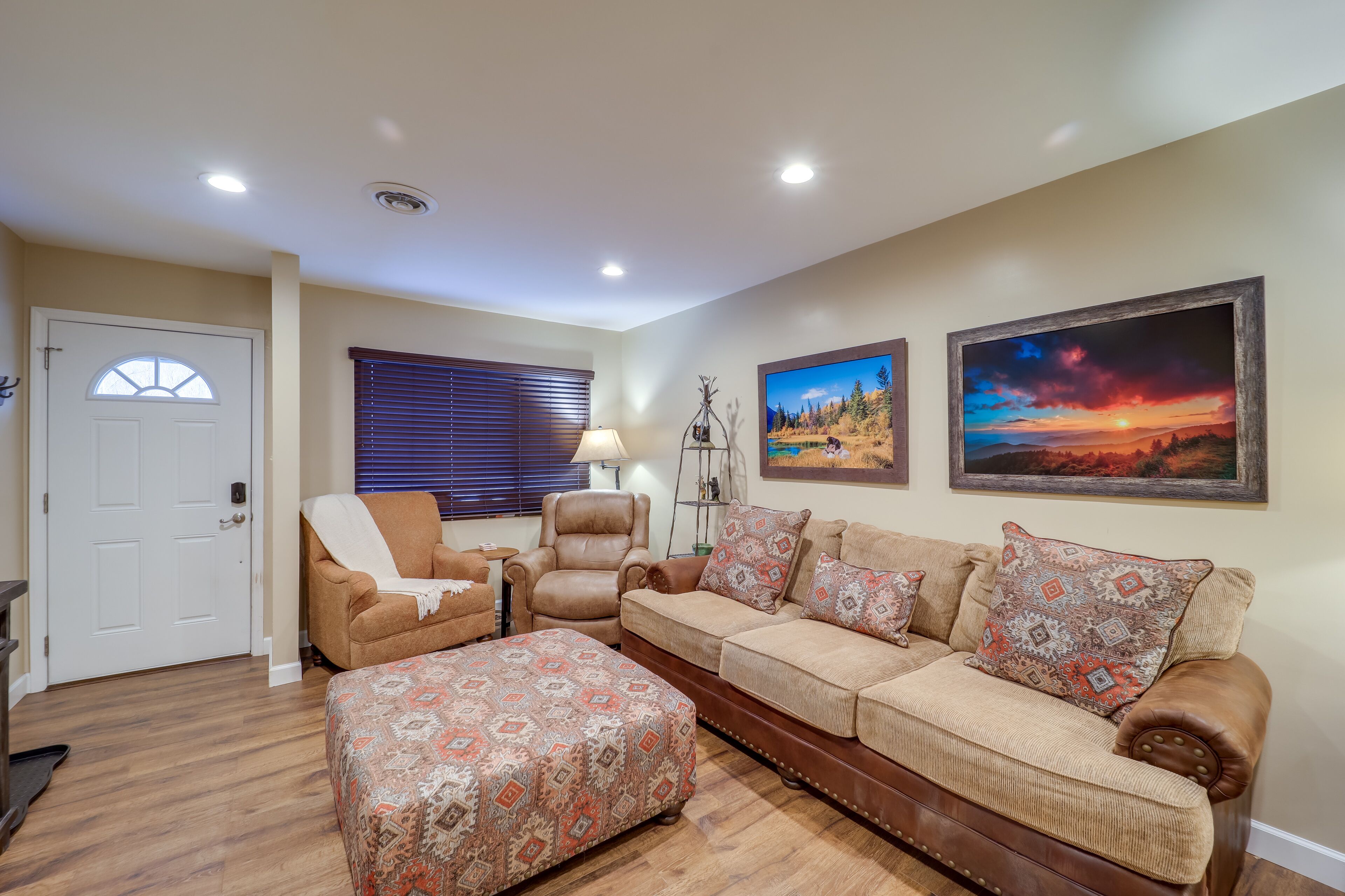 Stunning Banner Elk Condo w/ Fireplace & Deck!