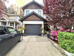 Exterior - Lux 3 Bedroom Suite - Bear Mountain - Rainforest Retreat, Victoria, BC, (Victoria)