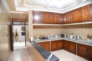 Chambre Double Familiale | Cuisine privée