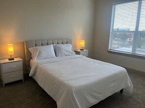 3 slaapkamers, een strijkplank/strijkijzer, wifi, beddengoed