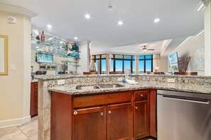 Fridge, microwave, oven, stovetop - The Oasis at OB 1813 ~ Lazy River, In/Outdoor Pools + $400 in FREE Activities Daily ~ Zoo/Parasail+ (Orange Beach)