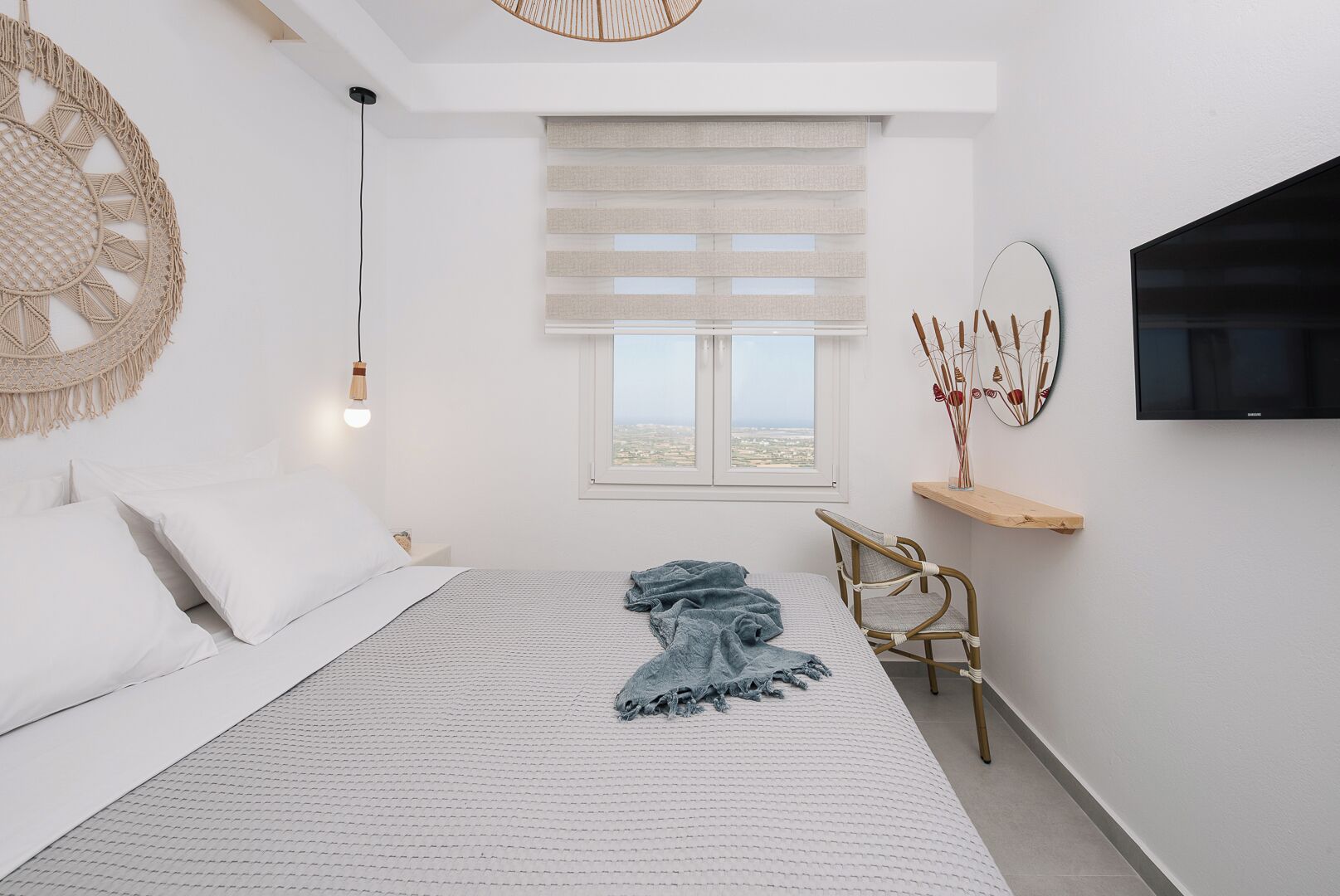 4 bedrooms, in-room safe, desk, iron/ironing board