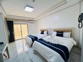 Standard Studio | Blackout drapes, iron/ironing board, free WiFi, bed sheets