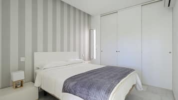 3 dormitorios, tabla de planchar con plancha, wifi gratis y ropa de cama