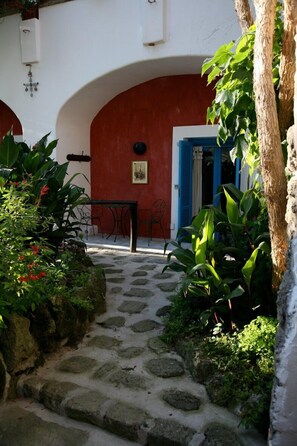 Comfort Room | Individually furnished, free WiFi - Dimora Coloniale B&B (Forio)