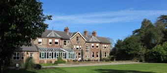 Burn Hall Hotel
