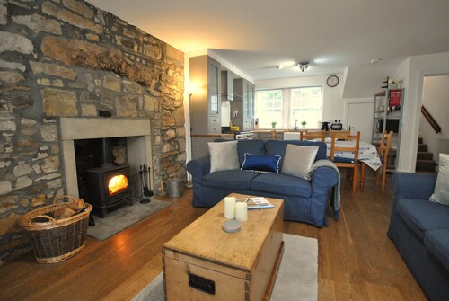 Coast Cottage- traditional fisherman's cottage