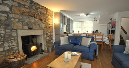 Coast Cottage- traditional fisherman's cottage