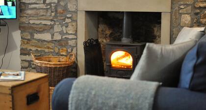 Coast Cottage- traditional fisherman's cottage